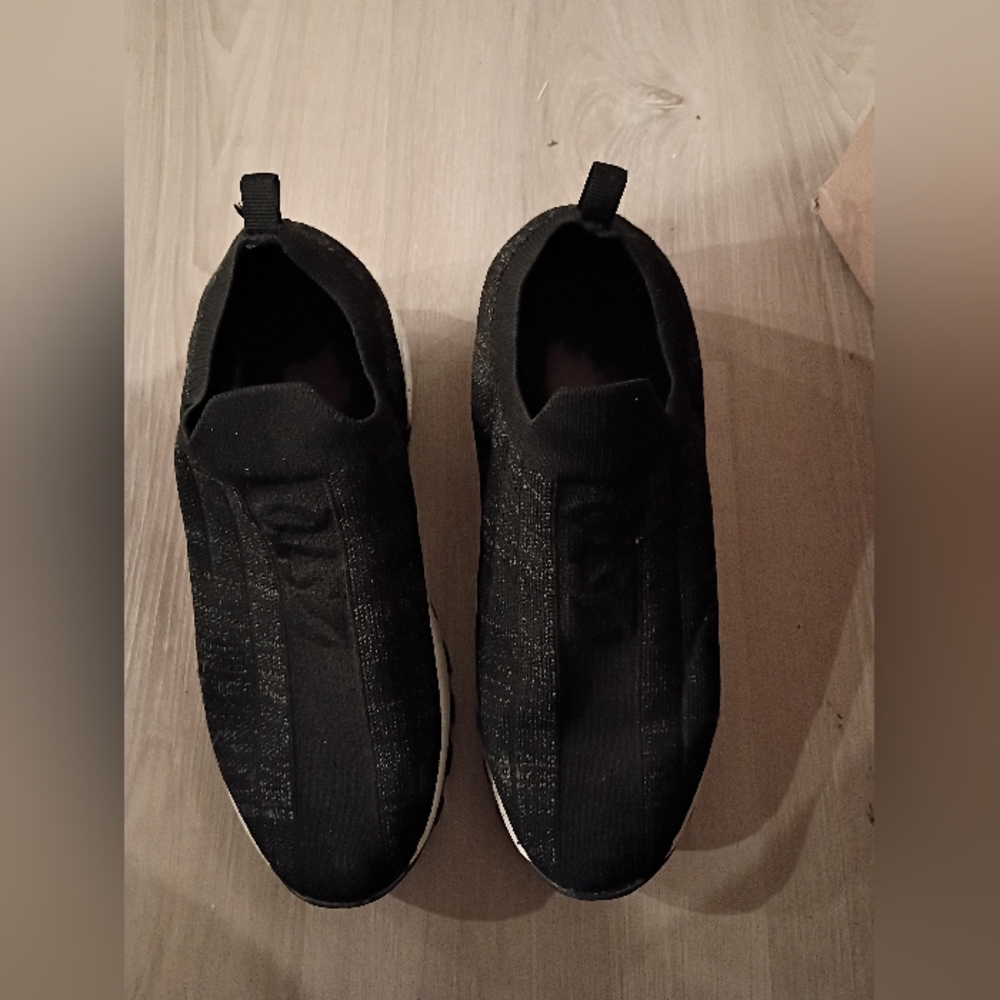Black Slip-On Women Shoes